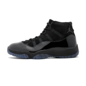 Air Jordan 11 Retro Cap and Gown