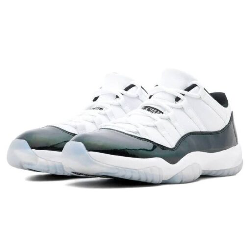 Air Jordan 11 Retro Low Iridescent (2019) - Sneaker basket homme femme - 2